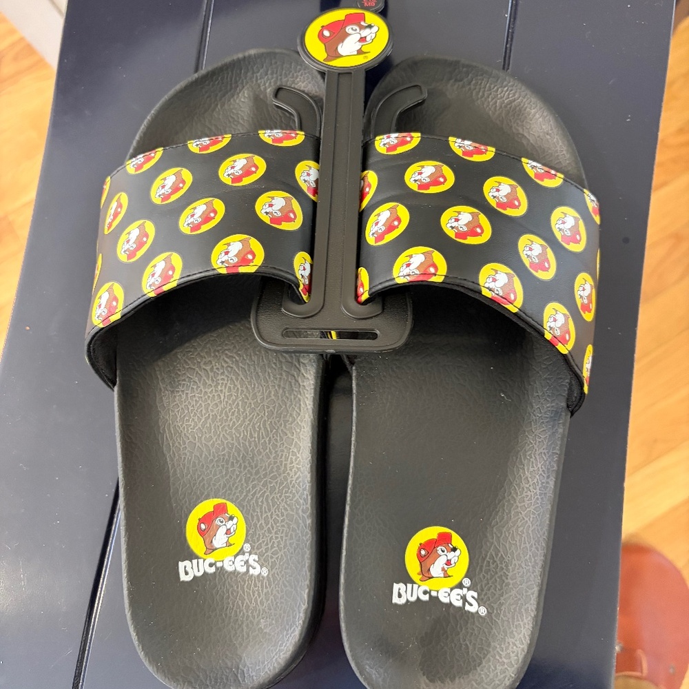 Buc-ees Flip Flop Slides size 9M, 10W, 42 eur